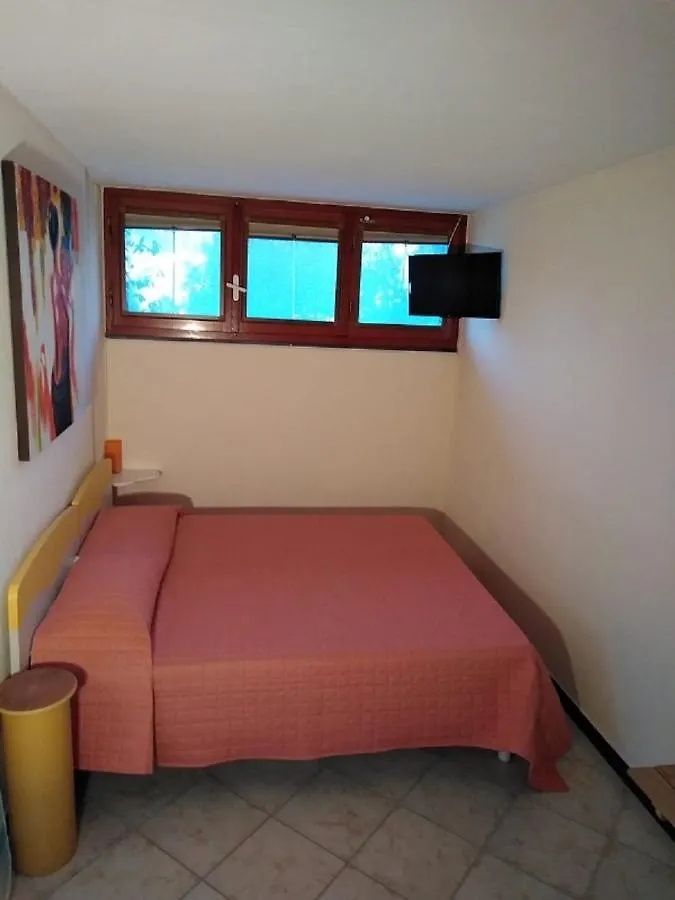Villa Mimosa Splendida Vista Mare 博纳索拉 0*,  意大利