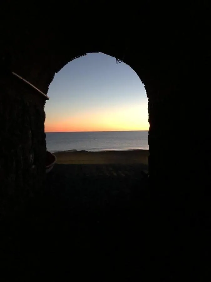 Villa Mimosa Splendida Vista Mare 博纳索拉 0*,  意大利